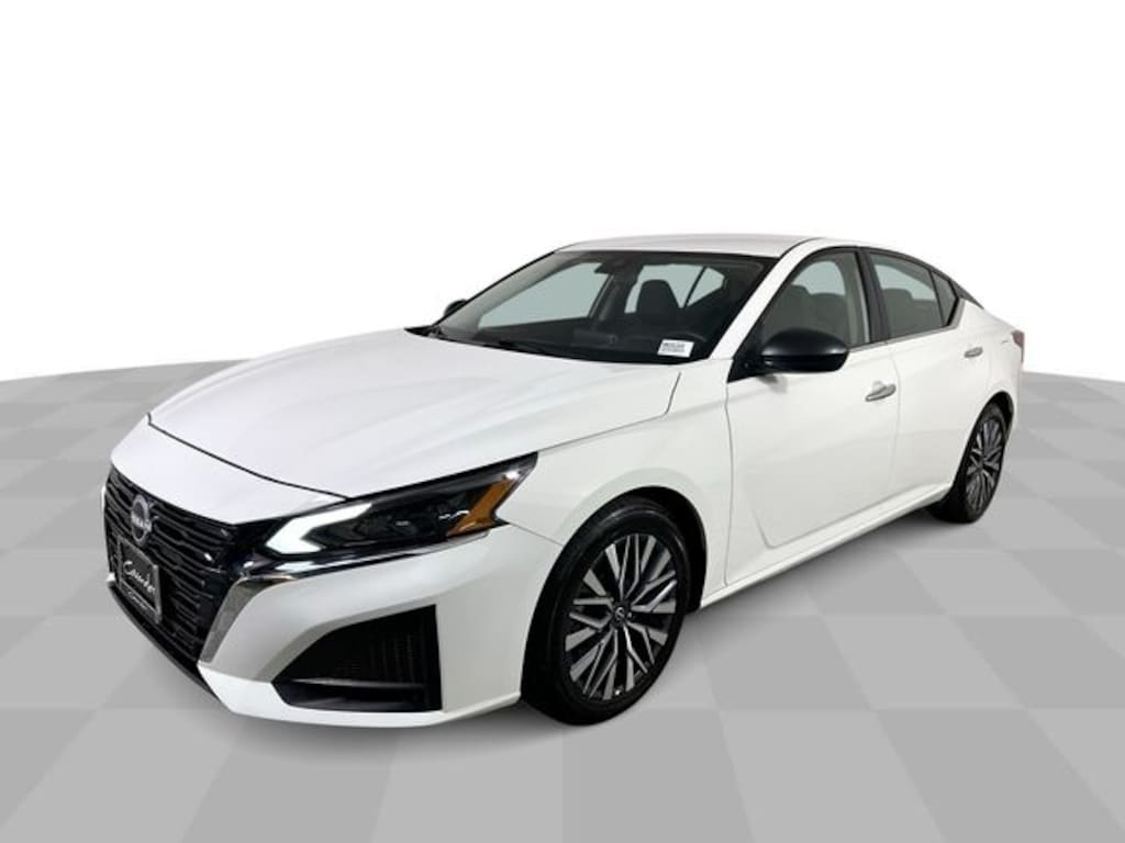 Used 2025 Nissan Altima 2.5 SV Sedan
