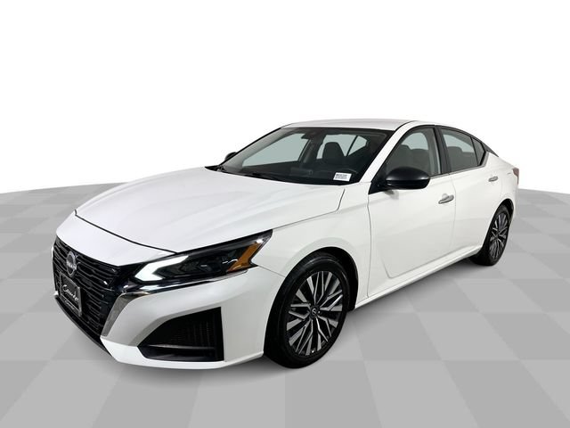 Used 2025 Nissan Altima SV