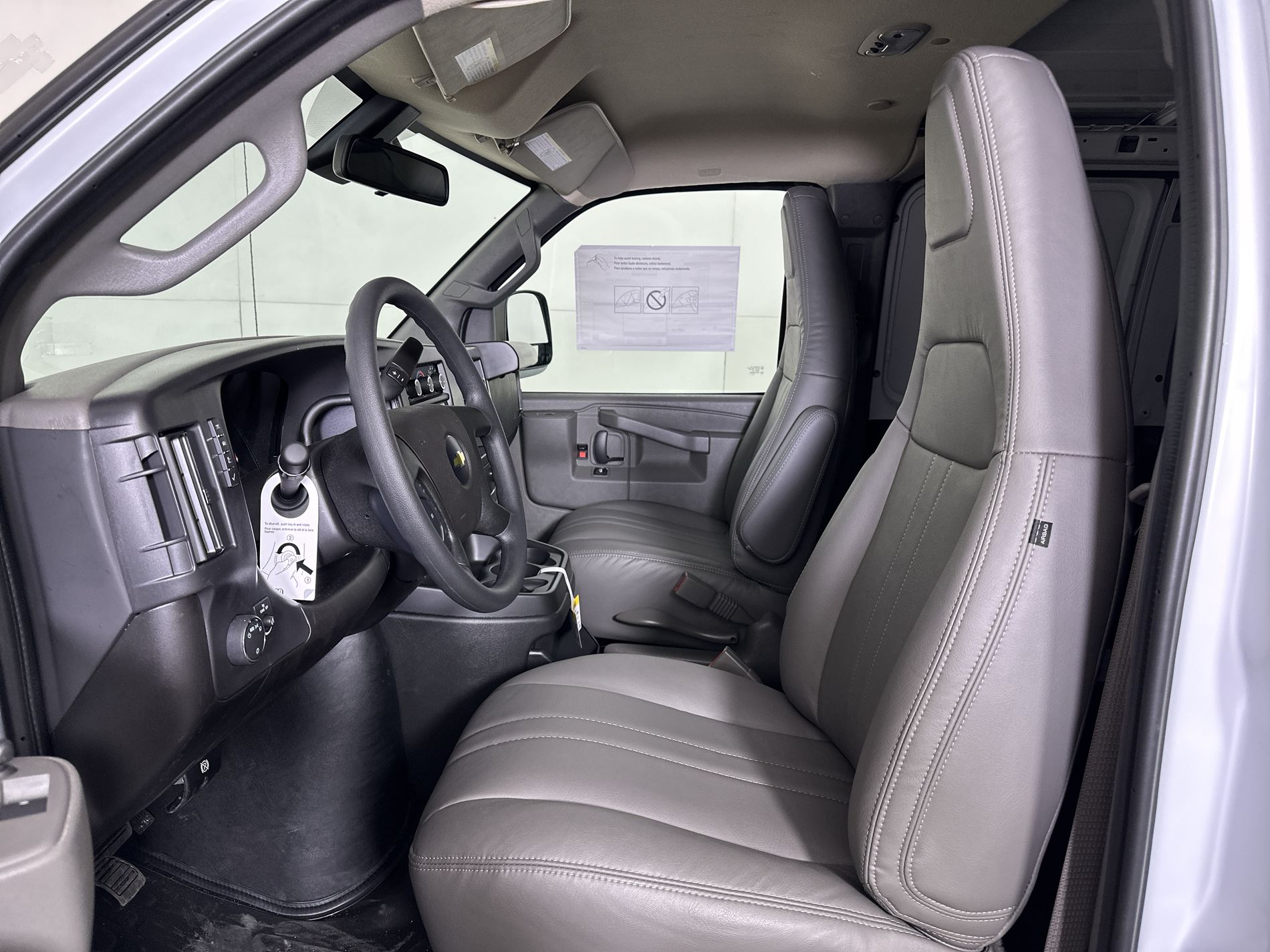 2025 Chevrolet Express Cargo Work Van - Photo 51