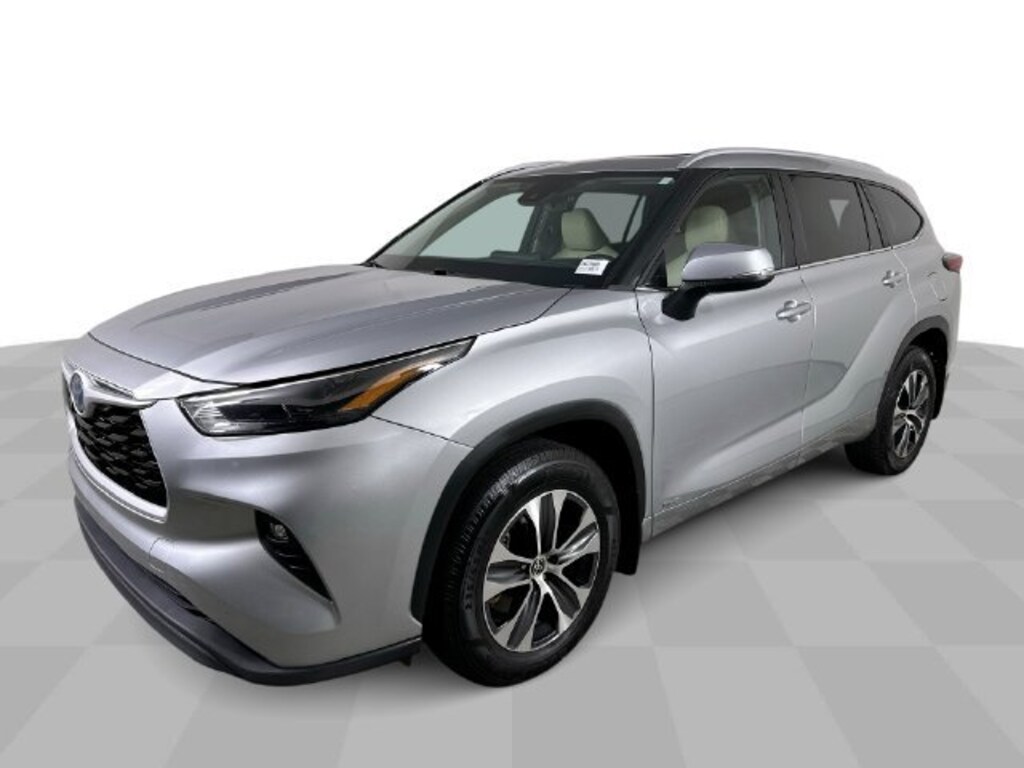 Used 2023 Toyota Highlander Hybrid XLE