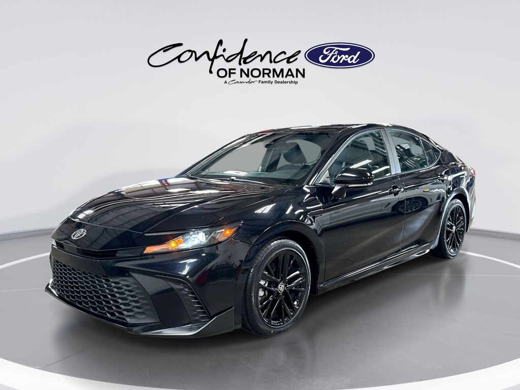 Used 2025 Toyota Camry SE Sedan