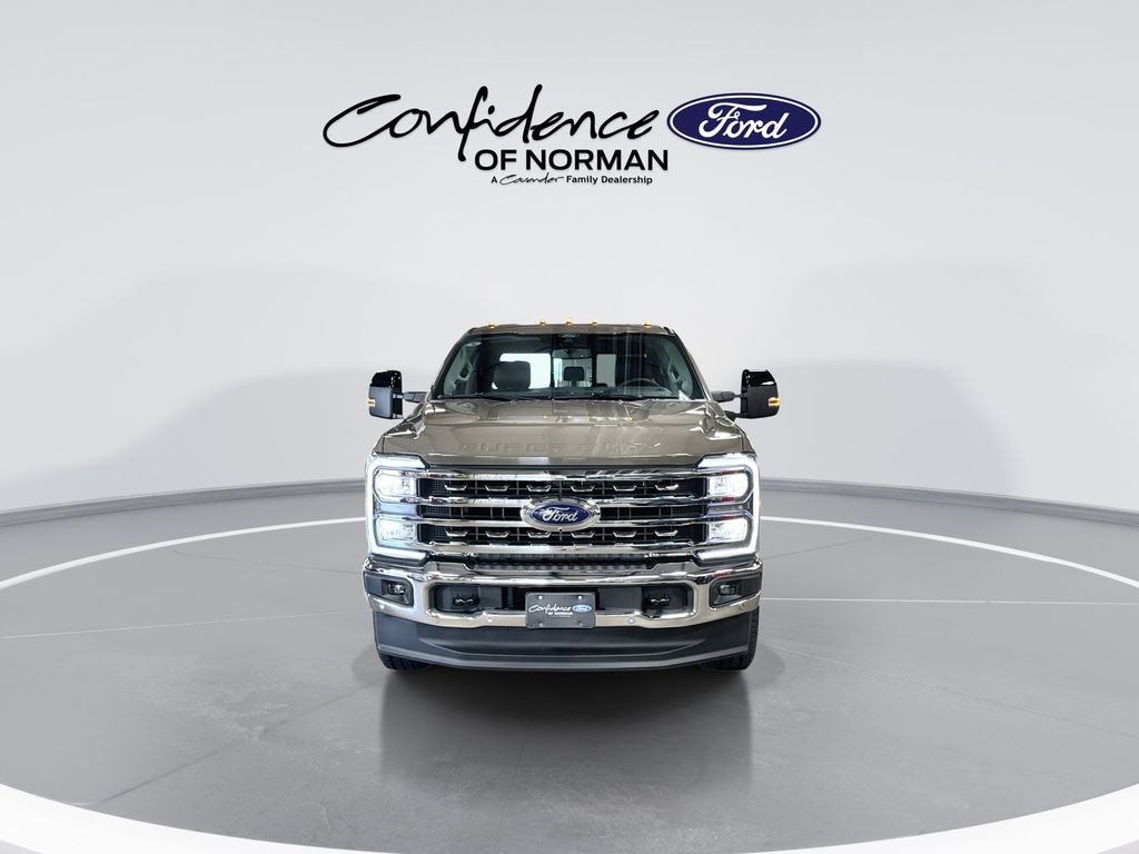 New 2026 Ford F-250SD Lariat Truck Crew Cab