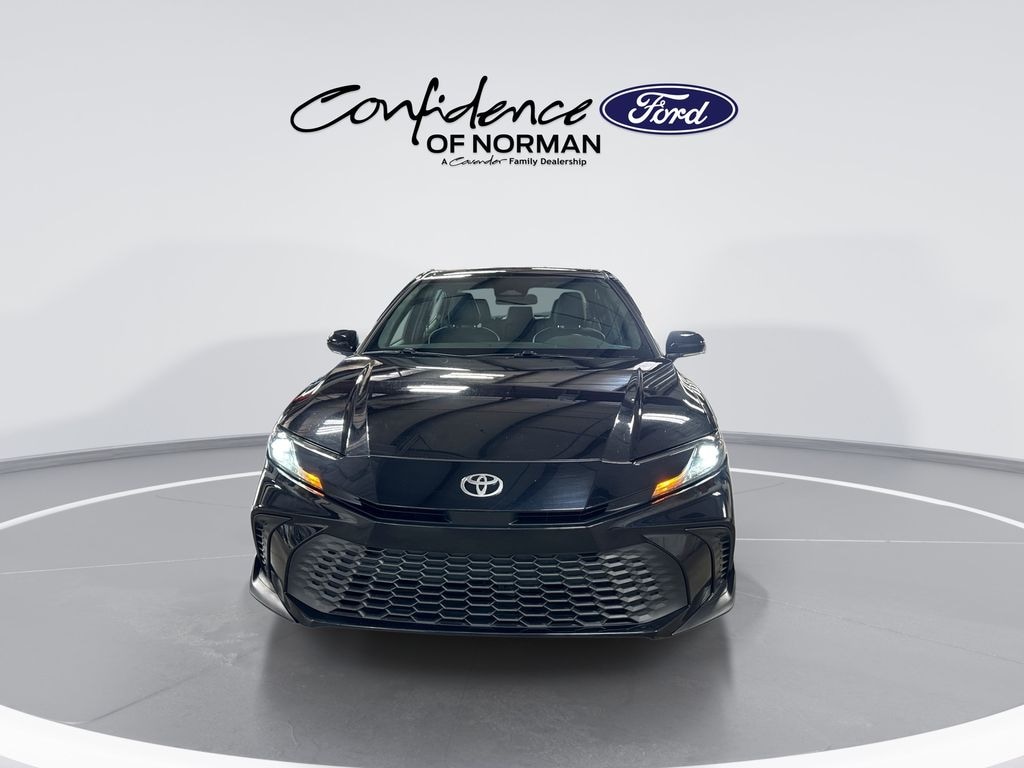 Used 2025 Toyota Camry SE Sedan