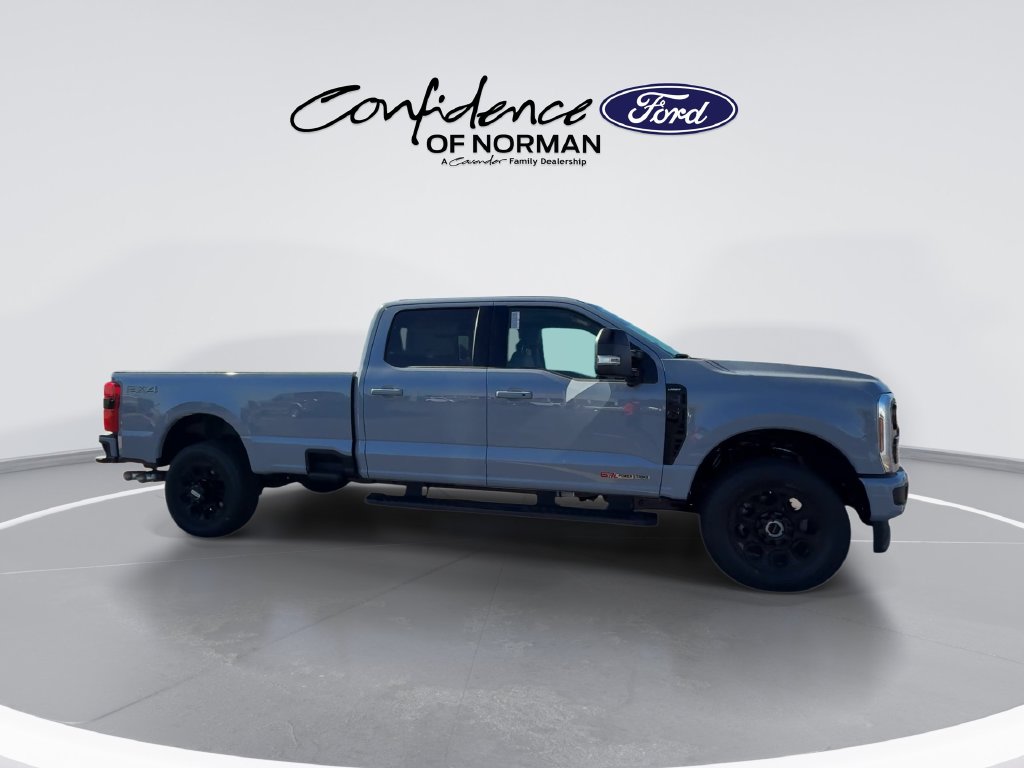 New 2027 Ford F-350SD Lariat Truck Crew Cab