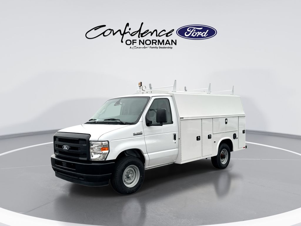 2026 Ford E-Series Cutaway Base - Photo 4