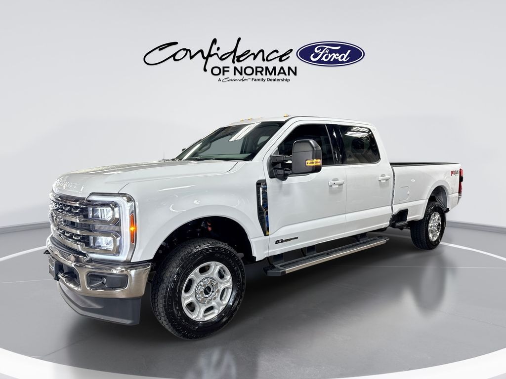 New 2026 Ford F-350SD XLT Truck Crew Cab