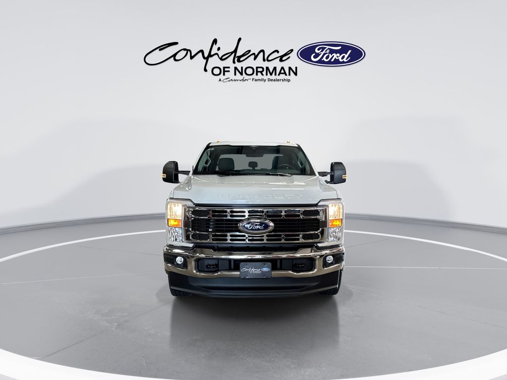 New 2026 Ford F-350SD XLT Truck Crew Cab