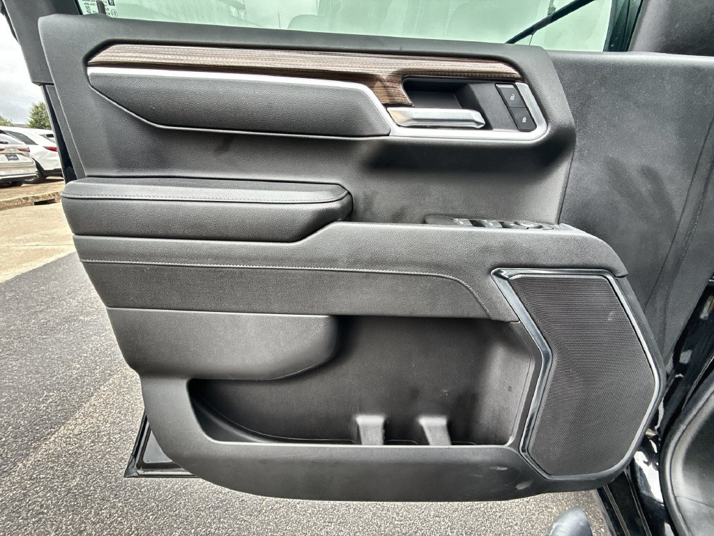 2025 Chevrolet Silverado 1500 LT - Photo 16