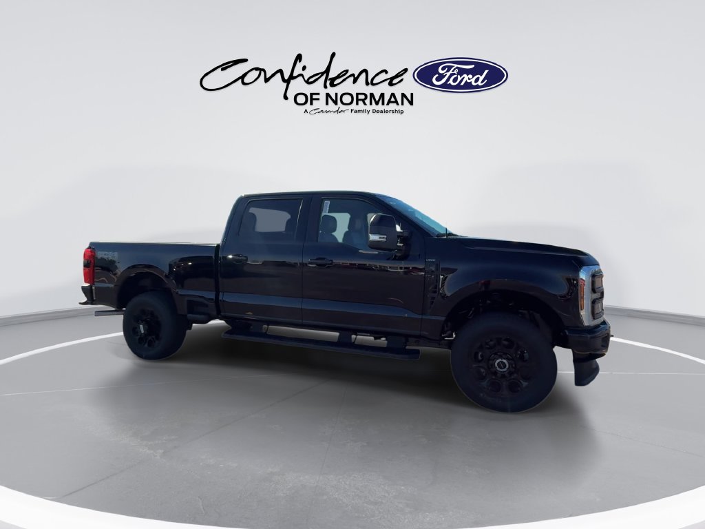 New 2027 Ford F-250SD Lariat Truck Crew Cab