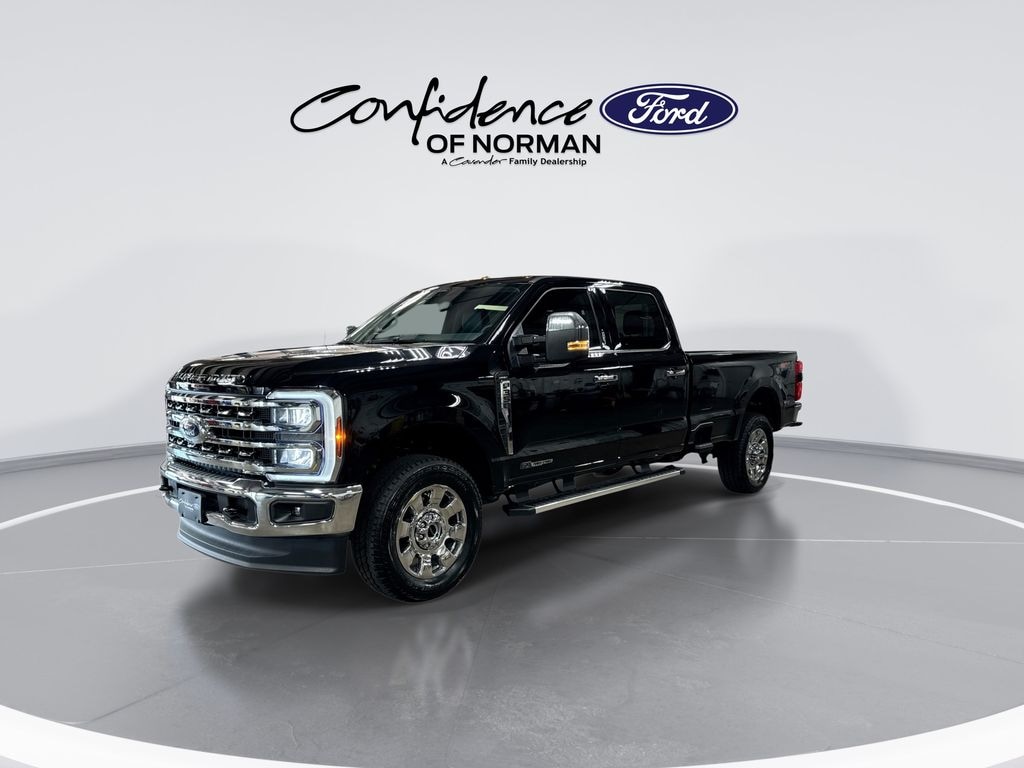 New 2026 Ford F-350SD Lariat Truck Crew Cab