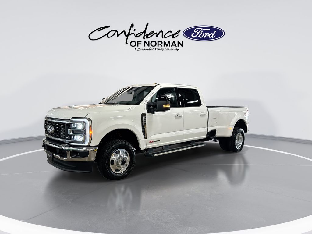 New 2027 Ford F-350SD Lariat Truck Crew Cab