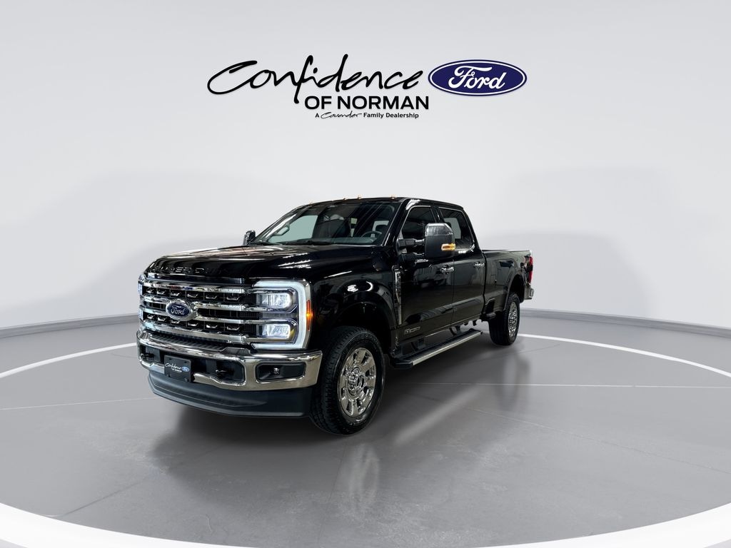 New 2026 Ford F-350SD Lariat Truck Crew Cab
