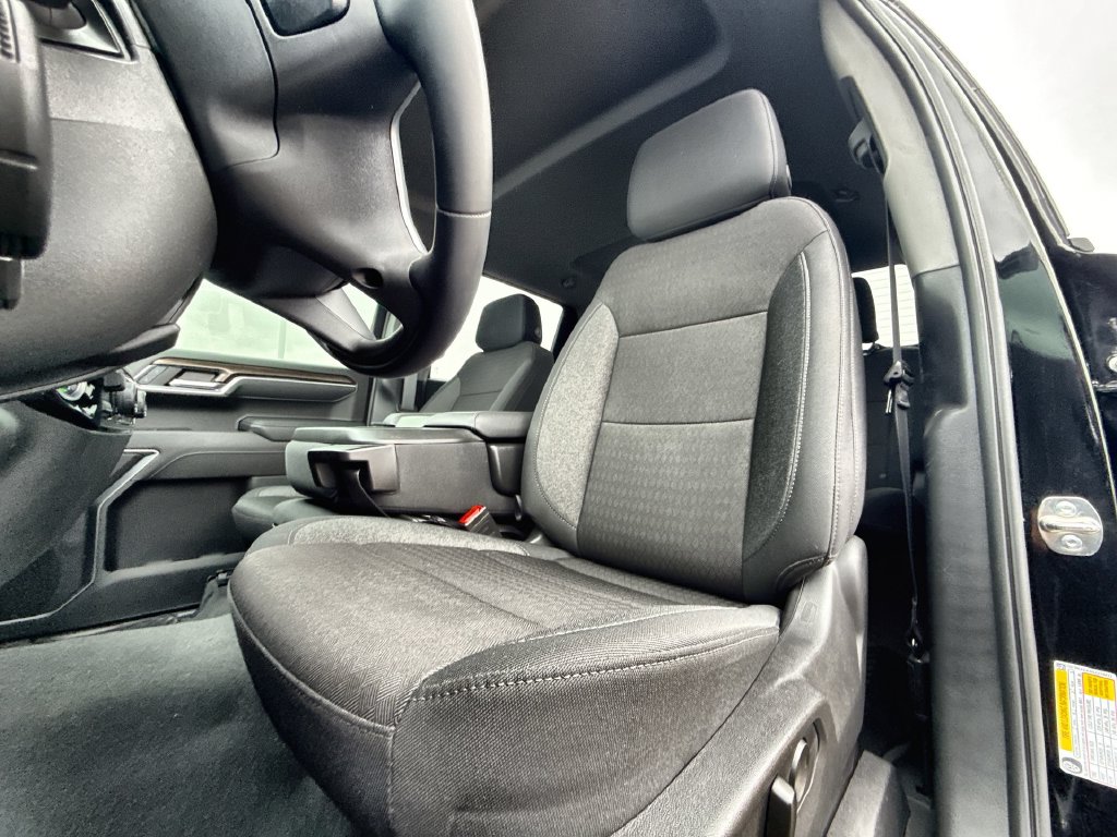 2025 Chevrolet Silverado 1500 LT - Photo 14