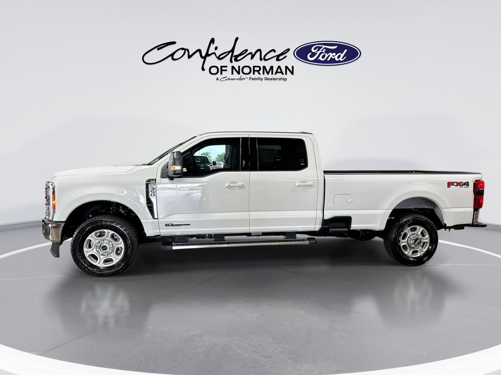 New 2026 Ford F-350SD XLT Truck Crew Cab