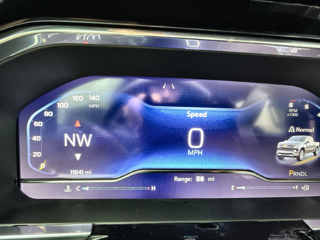 2025 Chevrolet Silverado 1500 LT - Photo 18