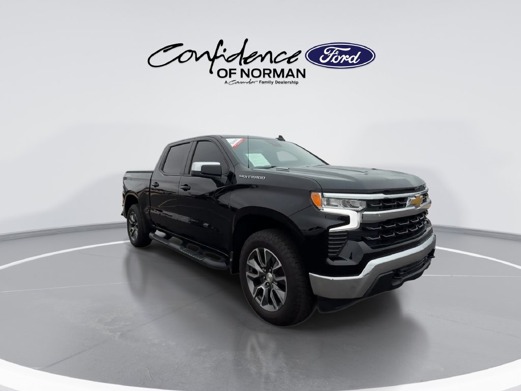 2025 Chevrolet Silverado 1500 LT - Photo 4