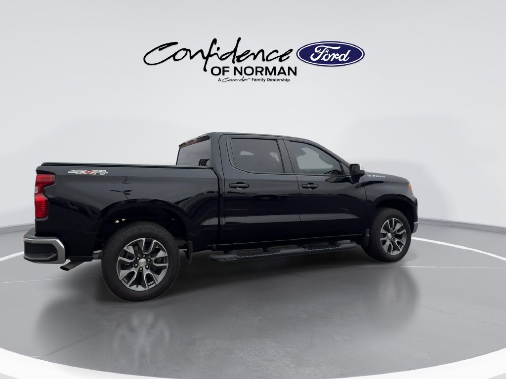 2025 Chevrolet Silverado 1500 LT - Photo 12