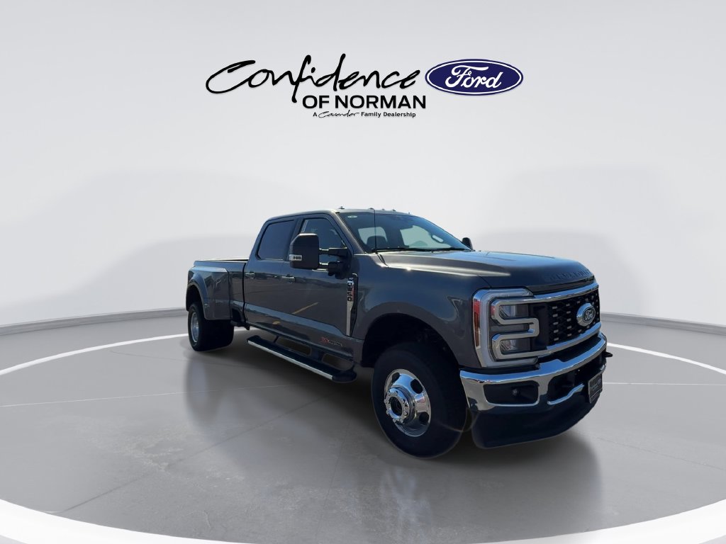 New 2027 Ford F-350SD XLT Truck Crew Cab