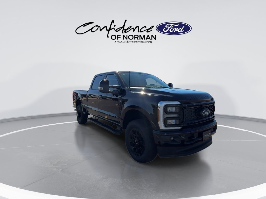 New 2027 Ford F-250SD Lariat Truck Crew Cab