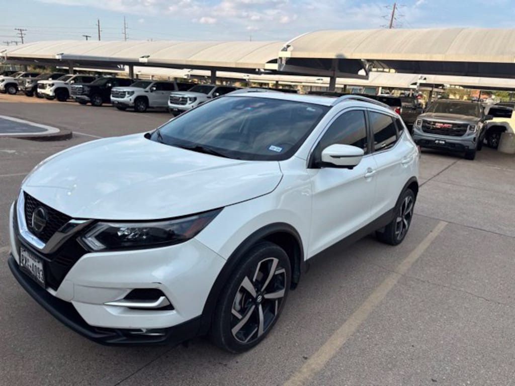 Used 2020 Nissan Rogue Sport SL SUV