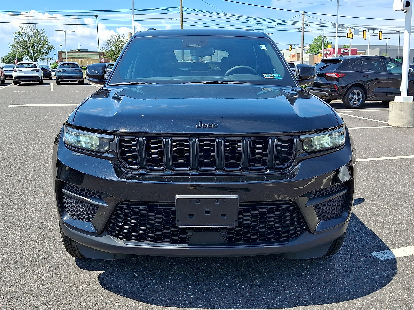 Used 2024 Jeep Grand Cherokee Altitude SUV