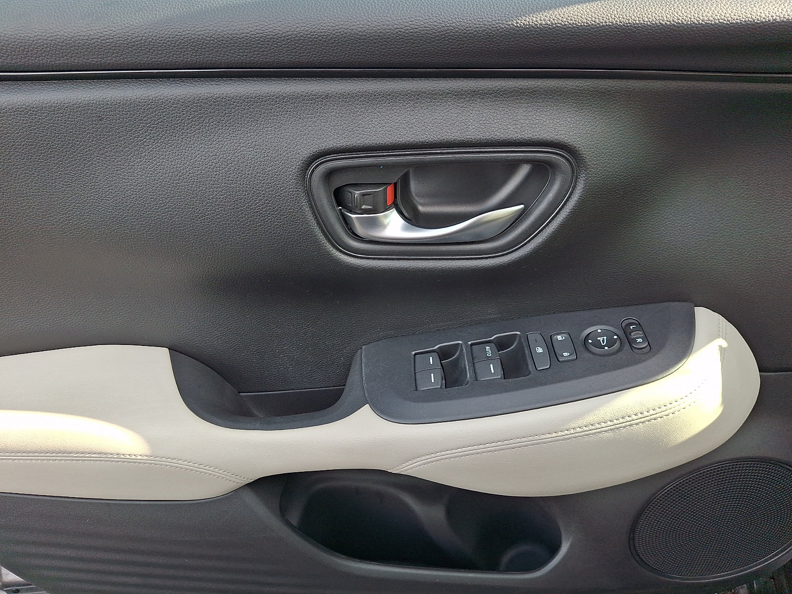2024 Honda HR-V LX - Photo 9