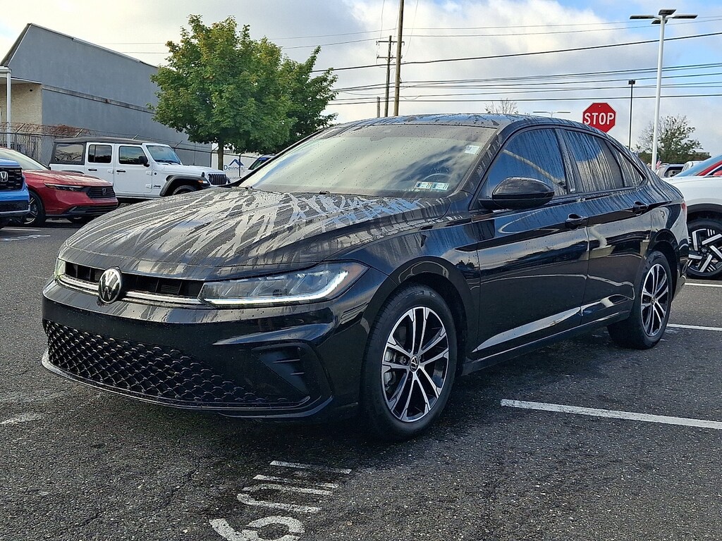 Used 2025 Volkswagen Jetta Sport Sport Auto