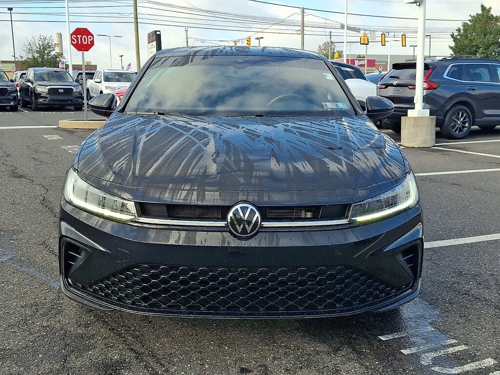 Used 2025 Volkswagen Jetta Sport Sport Auto