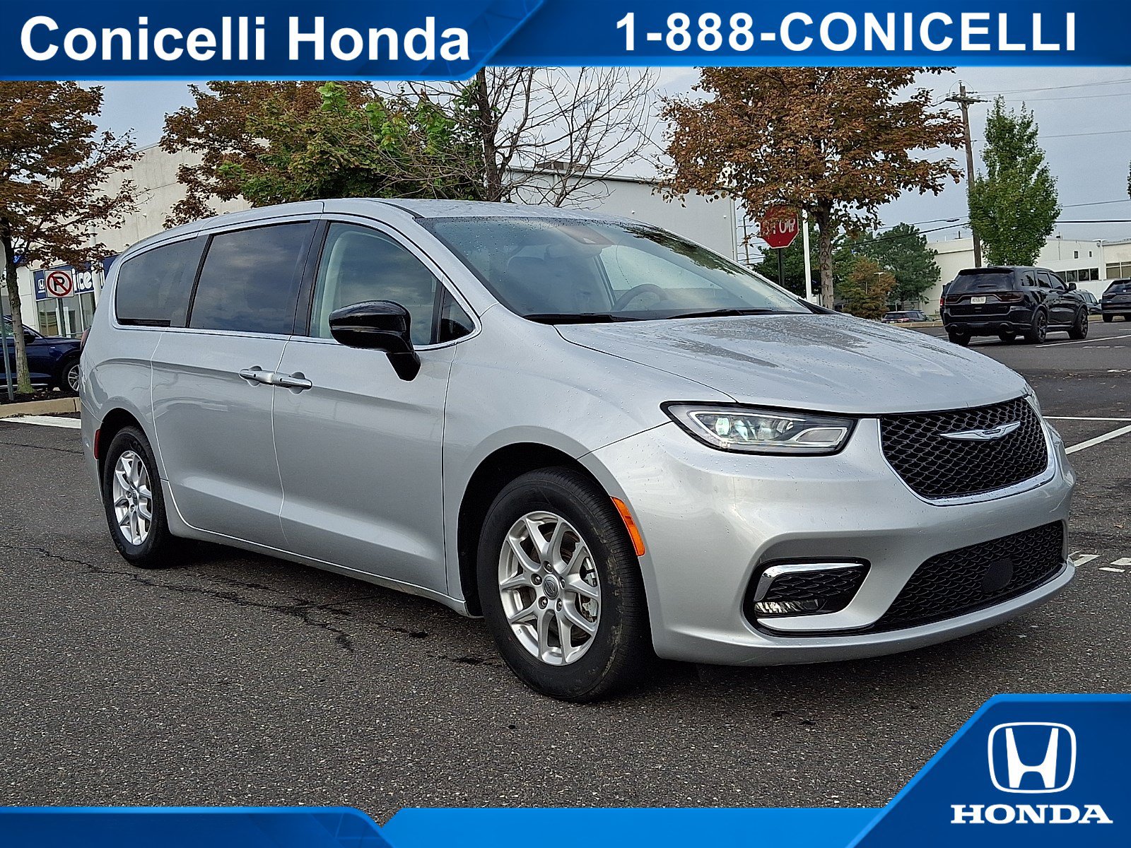 2024 Chrysler Pacifica Touring L