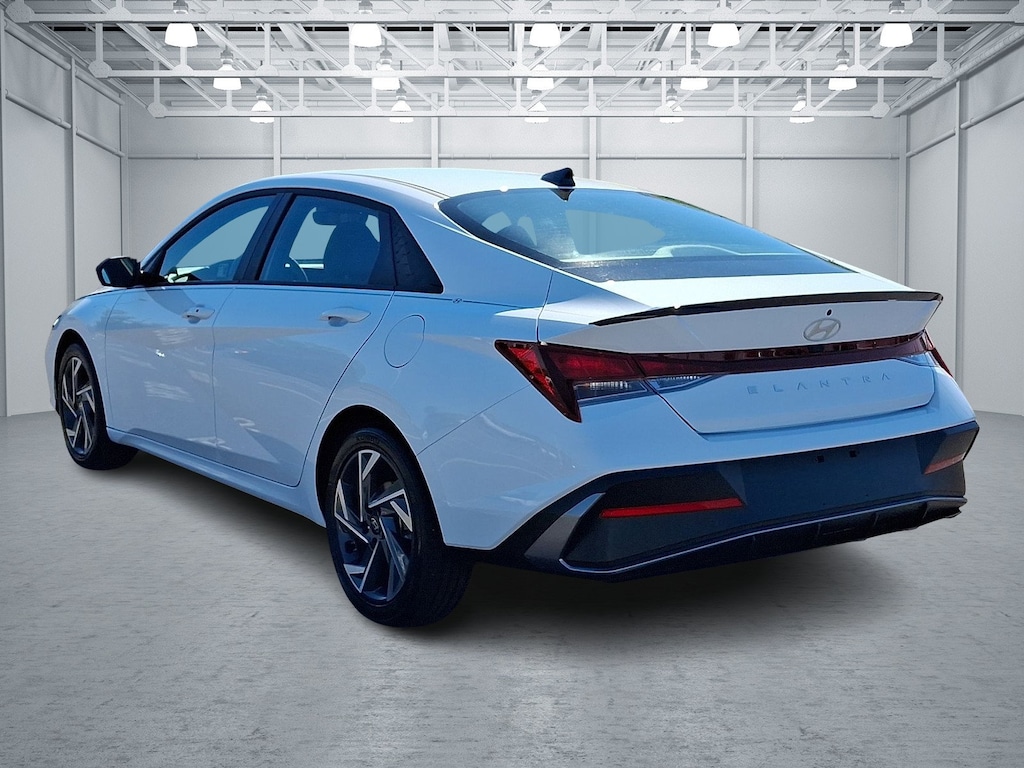 Certified 2025 Hyundai Elantra SEL Sport Sedan