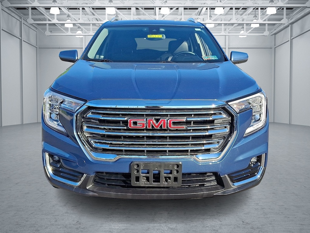 Used 2024 GMC Terrain SLT SUV