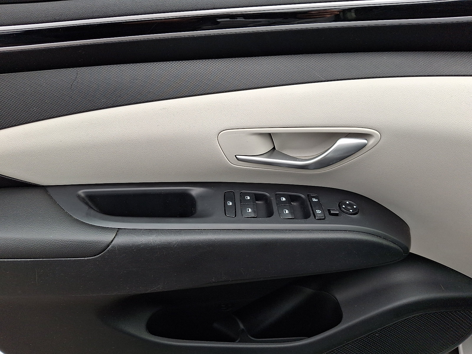 2024 Hyundai Tucson SE - Photo 12