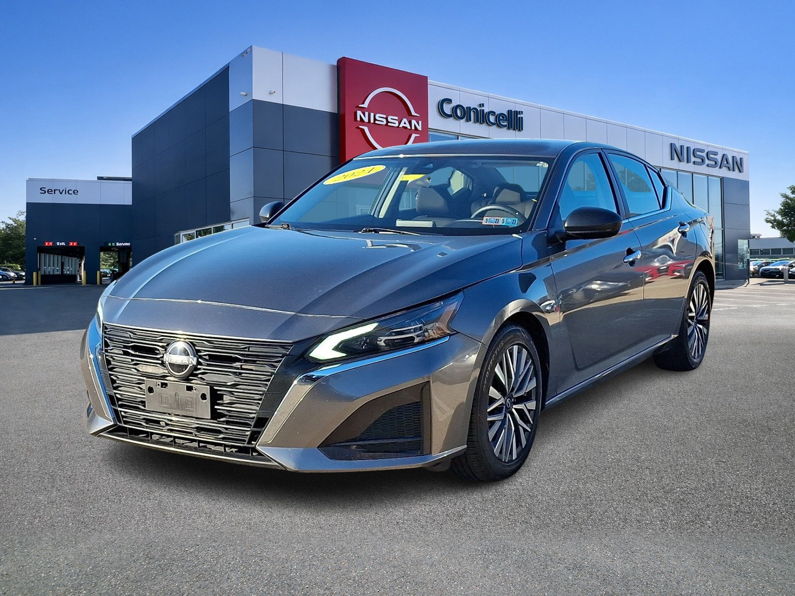 Used 2024 Nissan Altima 2.5 SV Sedan
