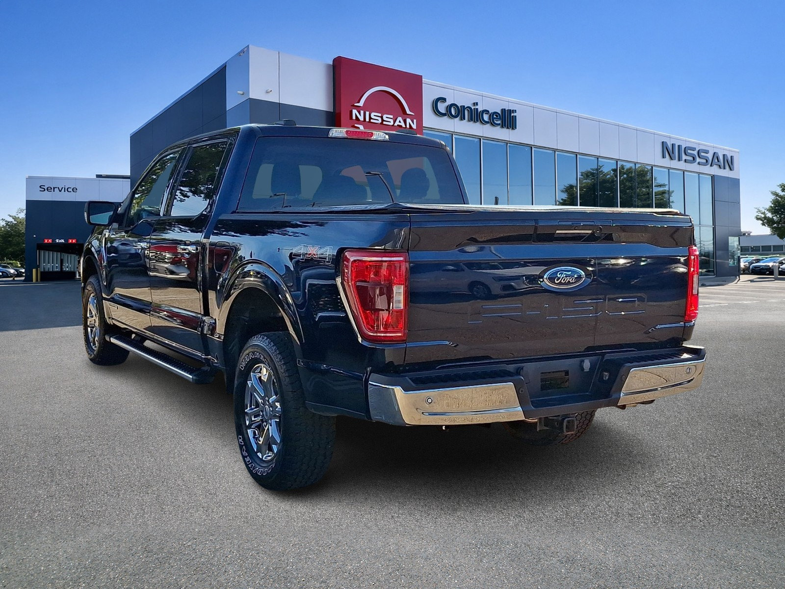 Used 2023 Ford F-150 XLT Truck SuperCrew Cab