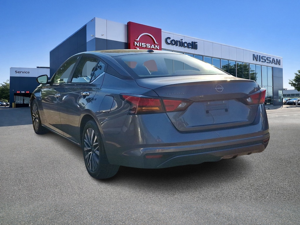 Used 2024 Nissan Altima 2.5 SV Sedan