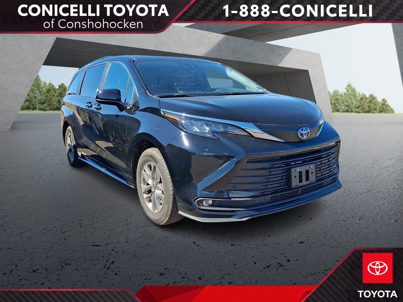 Certified 2025 Toyota Sienna XLE Minivan