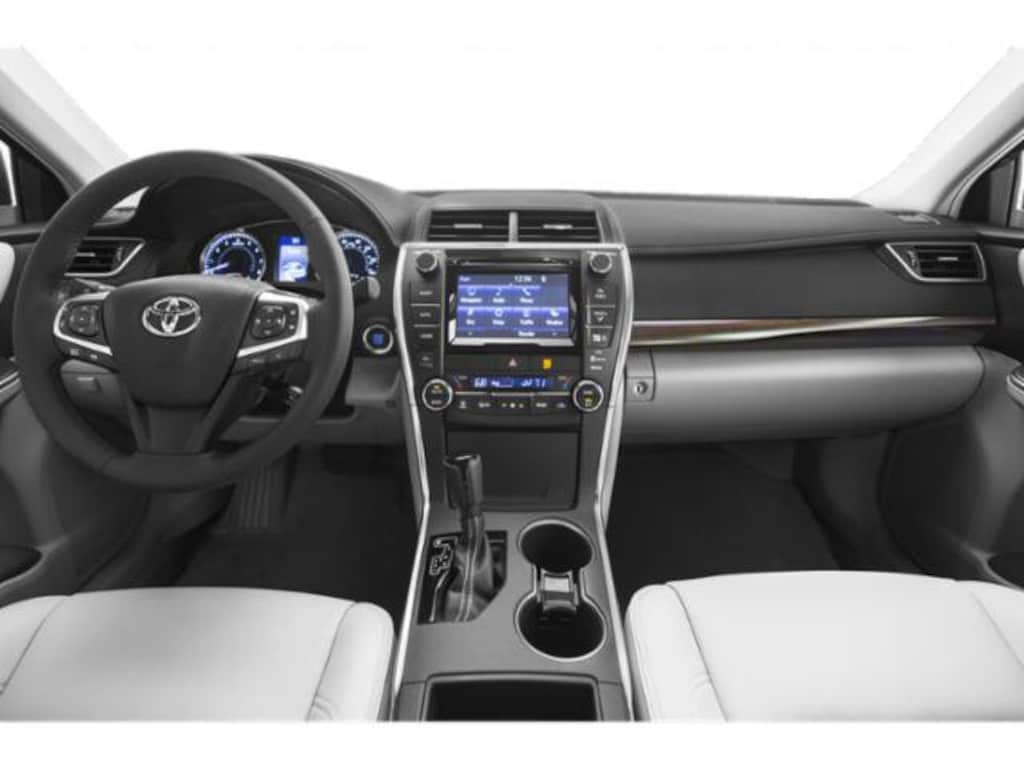 Used 2015 Toyota Camry LE Sedan