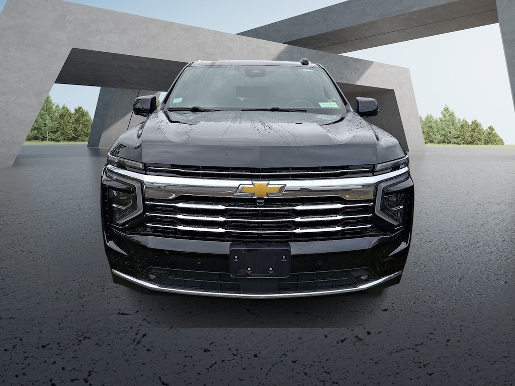 Used 2025 Chevrolet Suburban LT Sport Utility