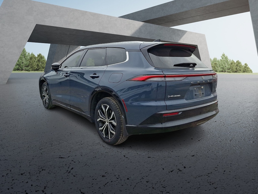 Certified 2025 Toyota Crown Signia XLE Sport Utility