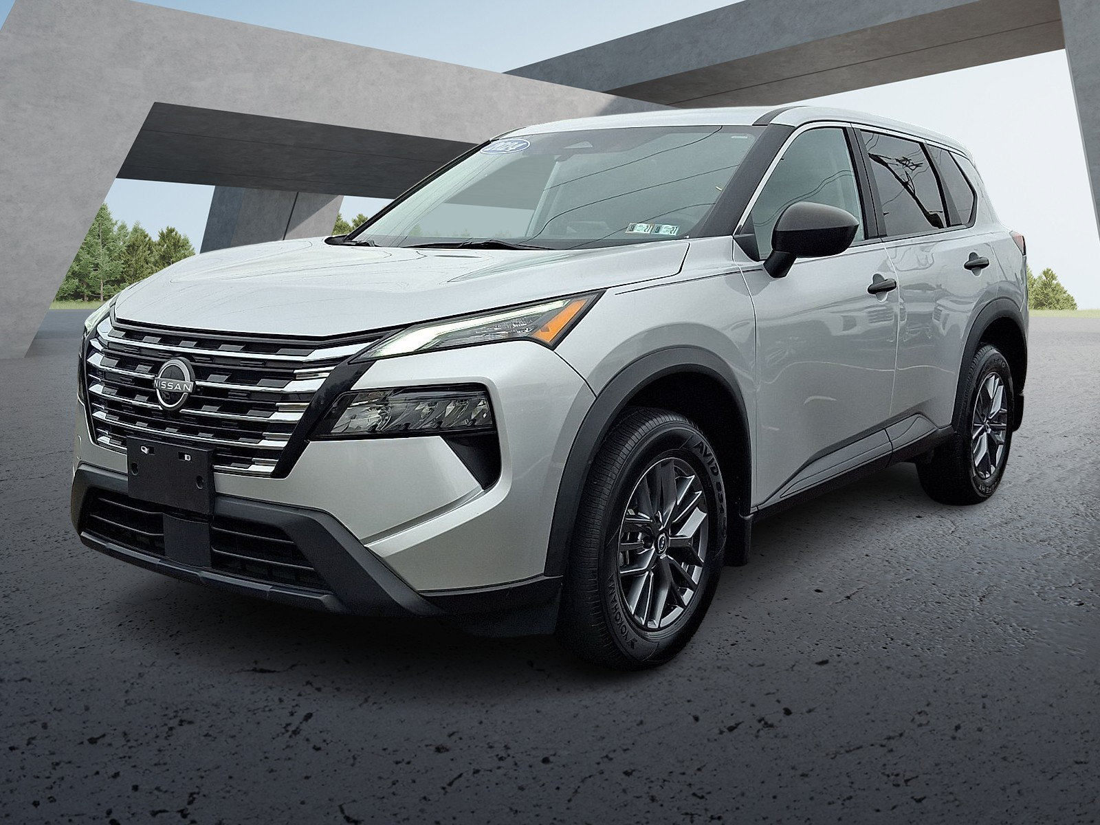 Used 2024 Nissan Rogue S Sport Utility