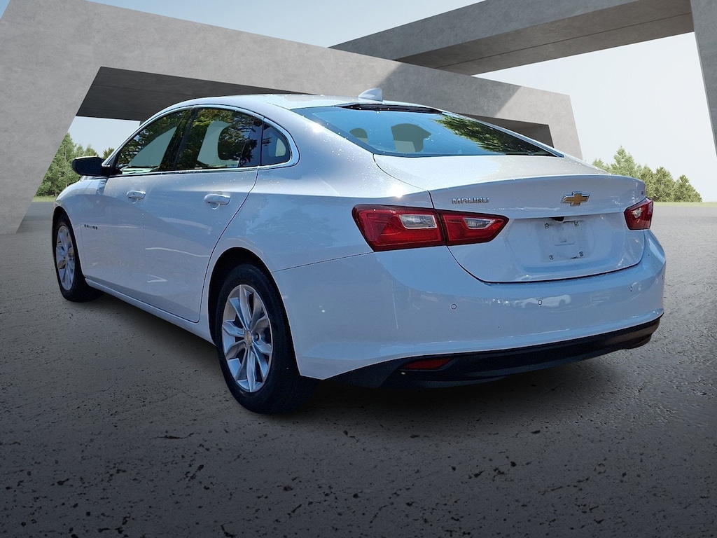 Used 2025 Chevrolet Malibu LT Sedan