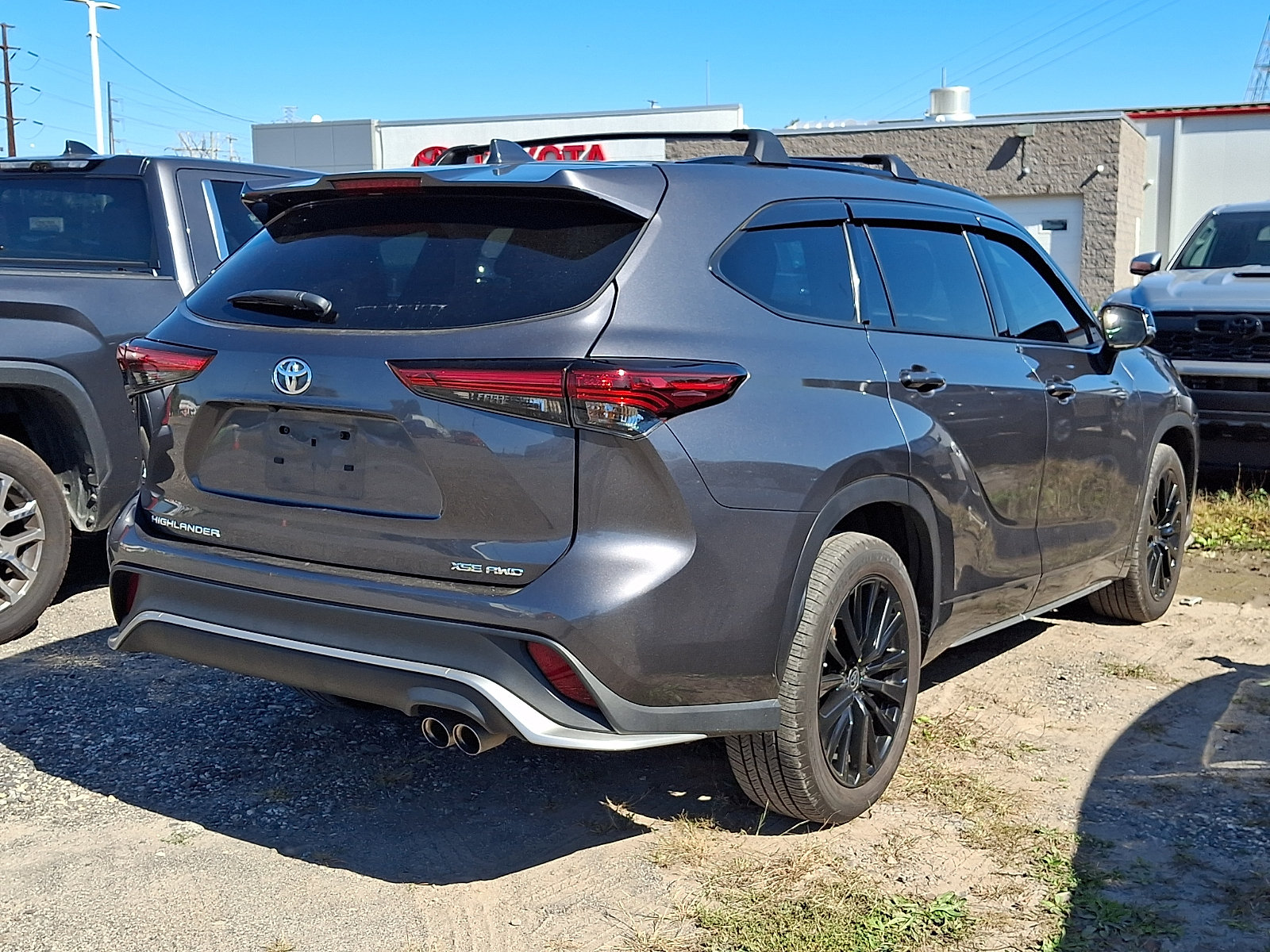 Used 2023 Toyota Highlander XSE Sport Utility