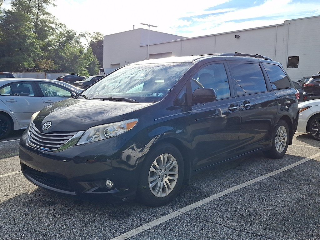 Used 2016 Toyota Sienna XLE 8 Passenger Van