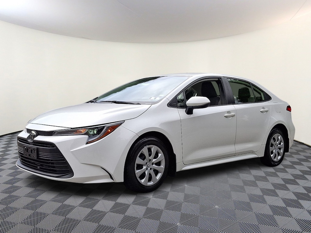 Used 2024 Toyota Corolla LE Sedan