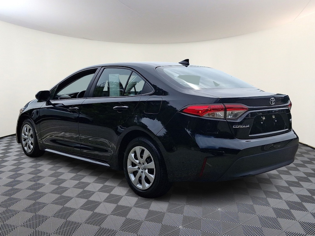 Used 2025 Toyota Corolla LE Sedan