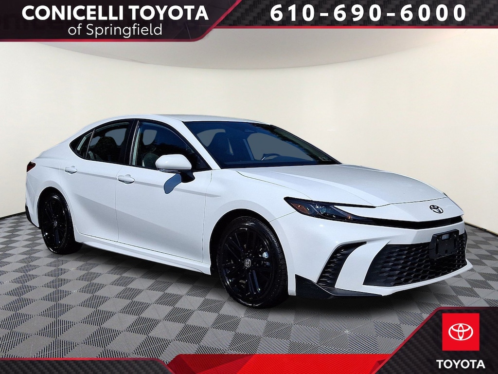 Used 2025 Toyota Camry SE Sedan