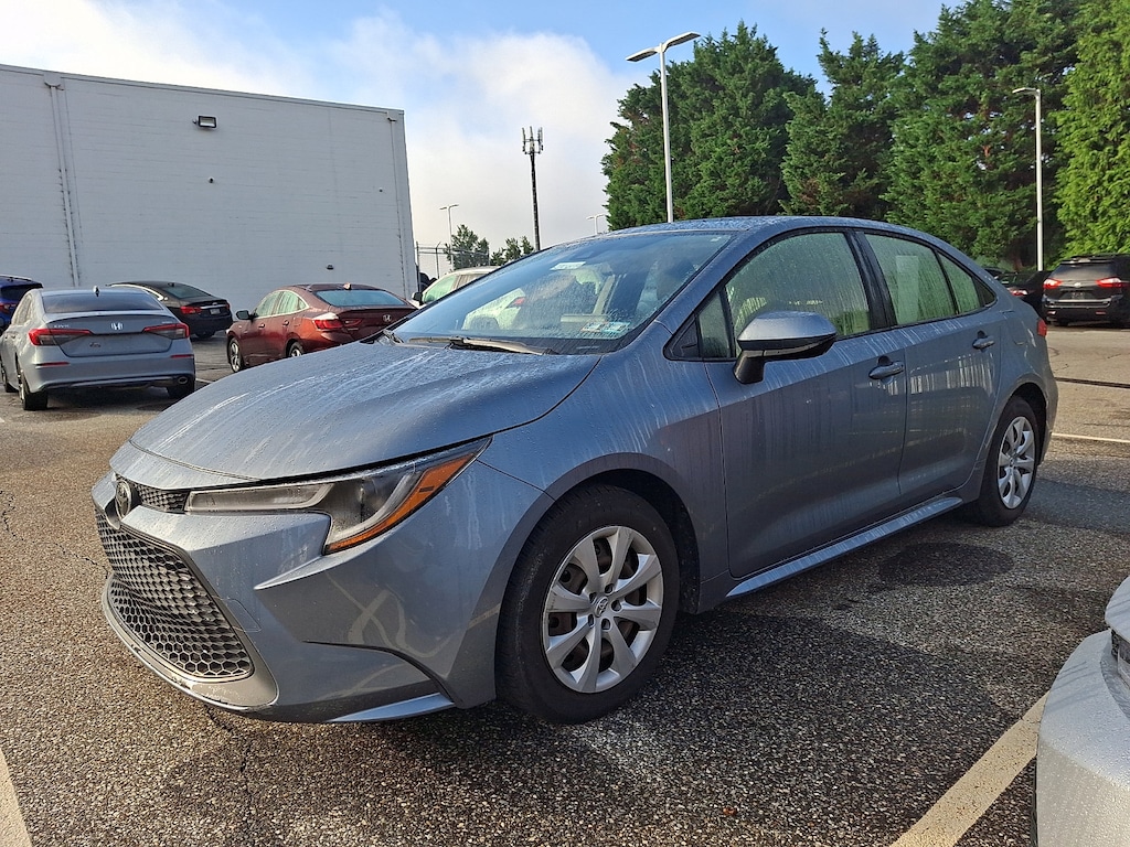 Used 2020 Toyota Corolla LE Sedan