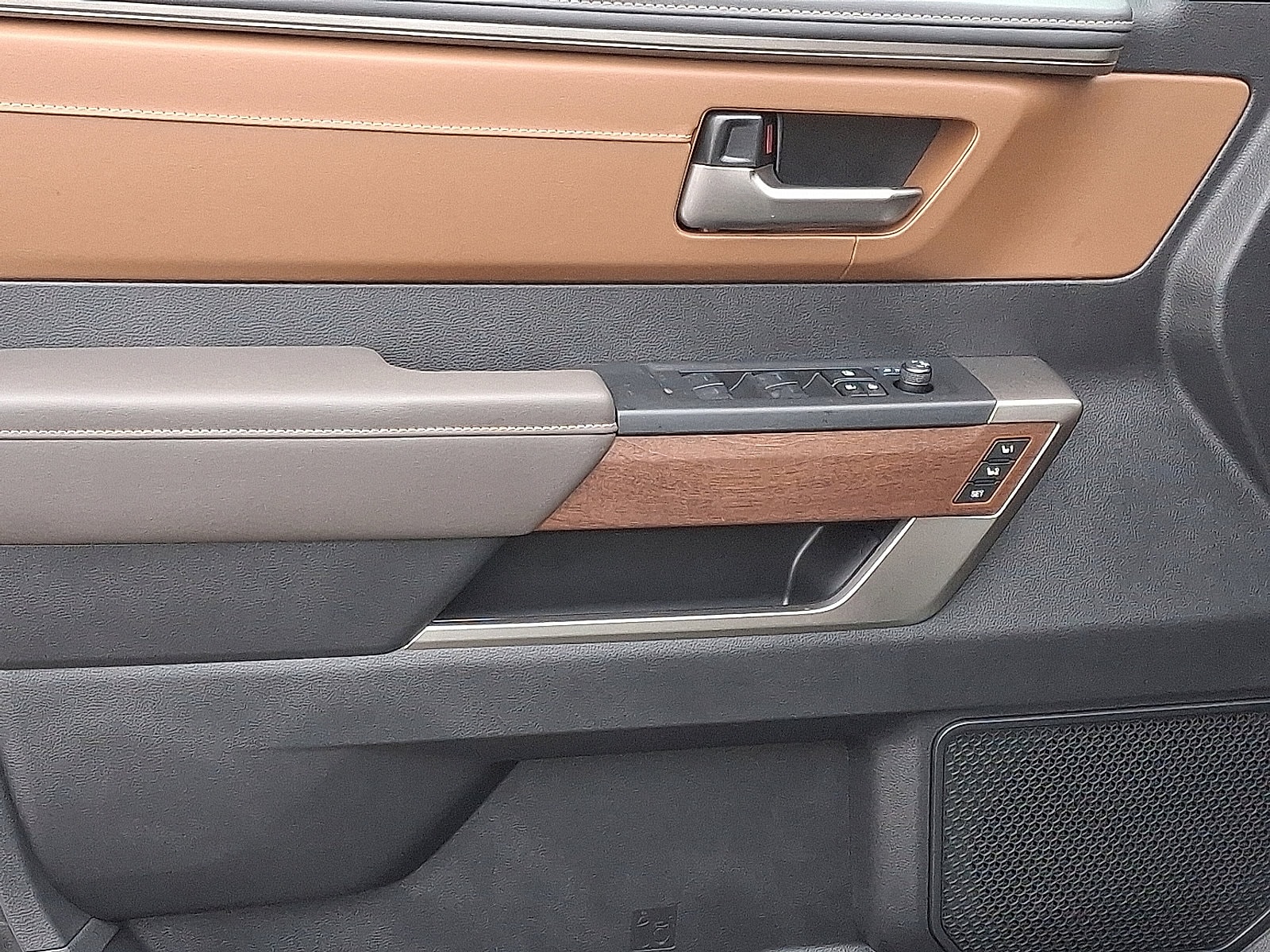 2026 Toyota Tundra 1794 Edition - Photo 13