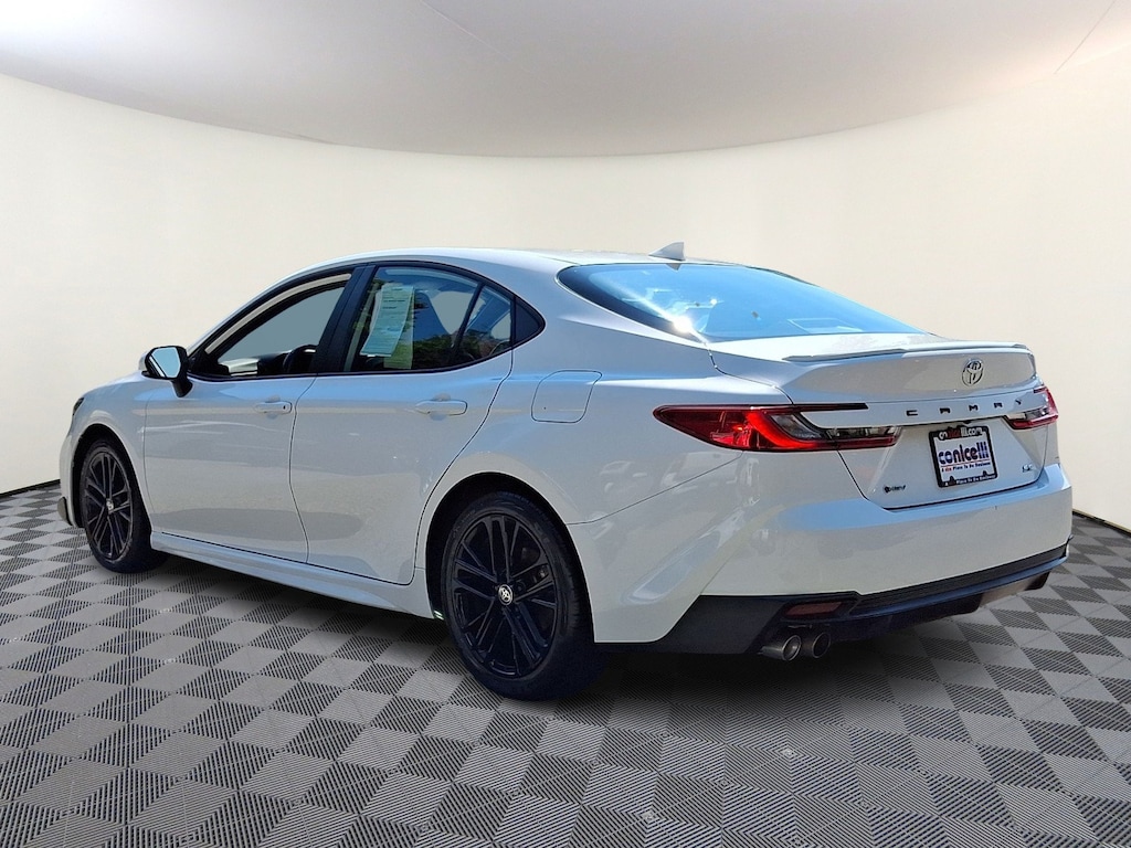 Used 2025 Toyota Camry SE Sedan