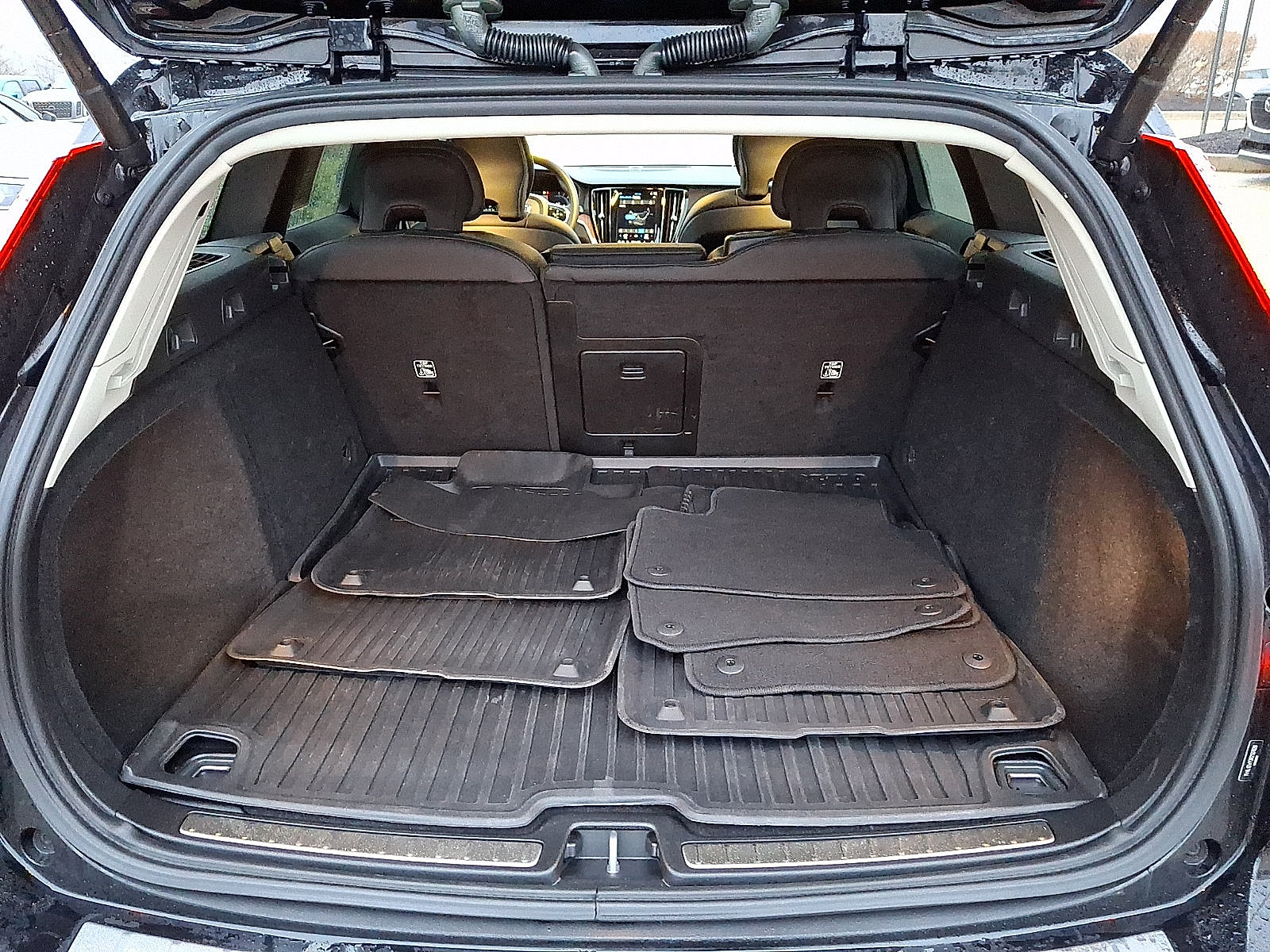2024 Volvo V60 Cross Country Plus - Photo 29
